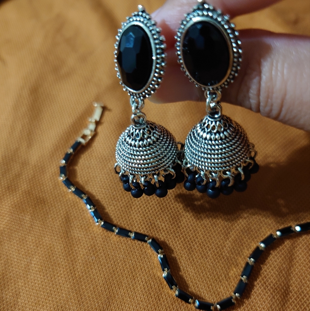 Stunning Combination Of Black & Silver Earrings With Matching Bracelet